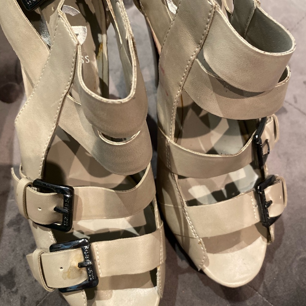 Heels - Picture 3 of 6